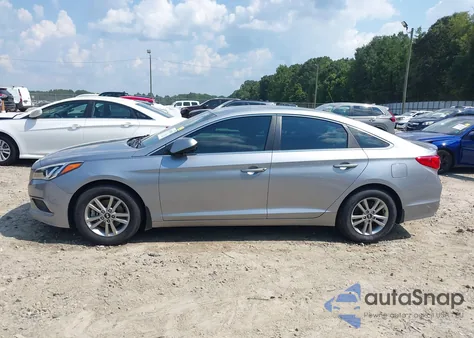 2017 Hyundai Sonata Se z USA, uszkodzony, nr VIN 5NPE24AF7HH471426